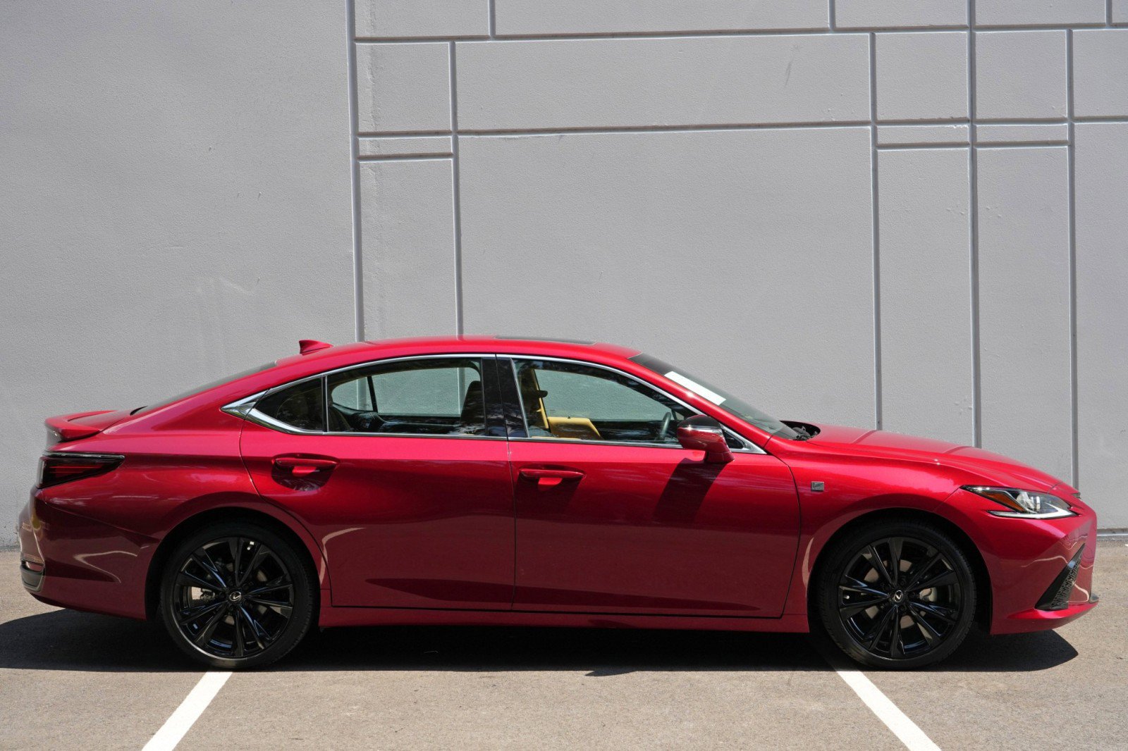 Used 2025 Lexus ES 300h F Sport FWD image 57