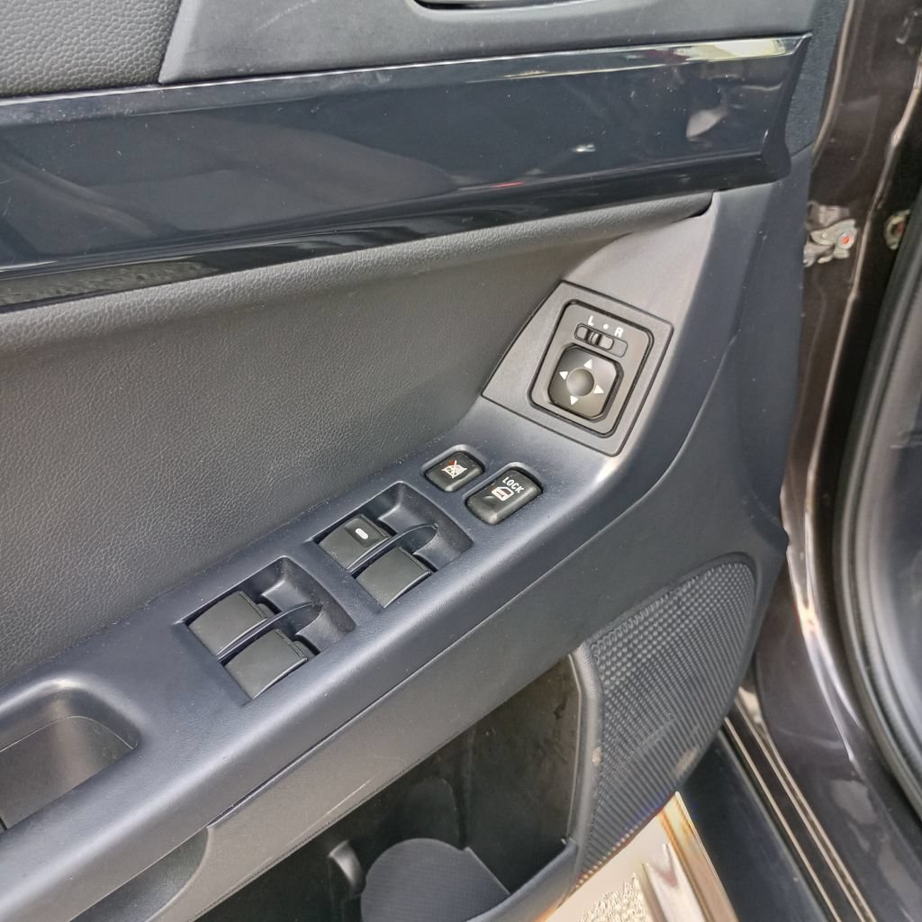 Used 2012 Mitsubishi Lancer Evolution GSR AWD/4WD image 12