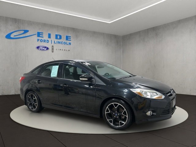 Used 2014 Ford Focus SE w/ Equipment Group 201A image 1