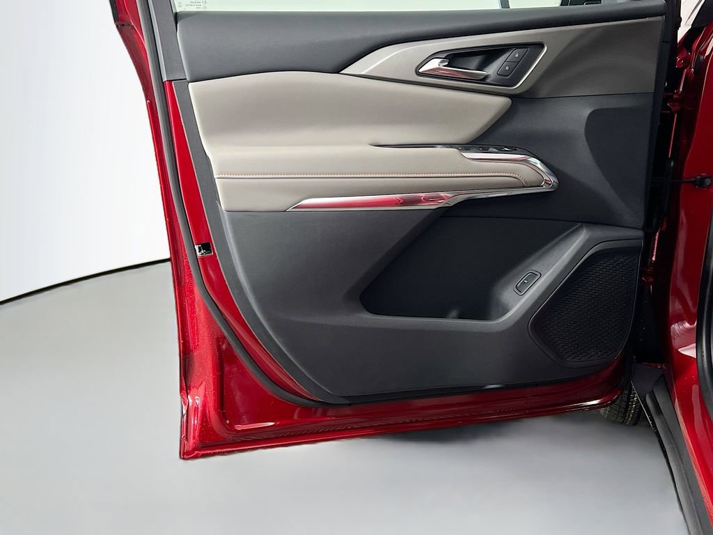 New 2026 Chevrolet Traverse LT w/ LPO, Floor Liner Package image 18