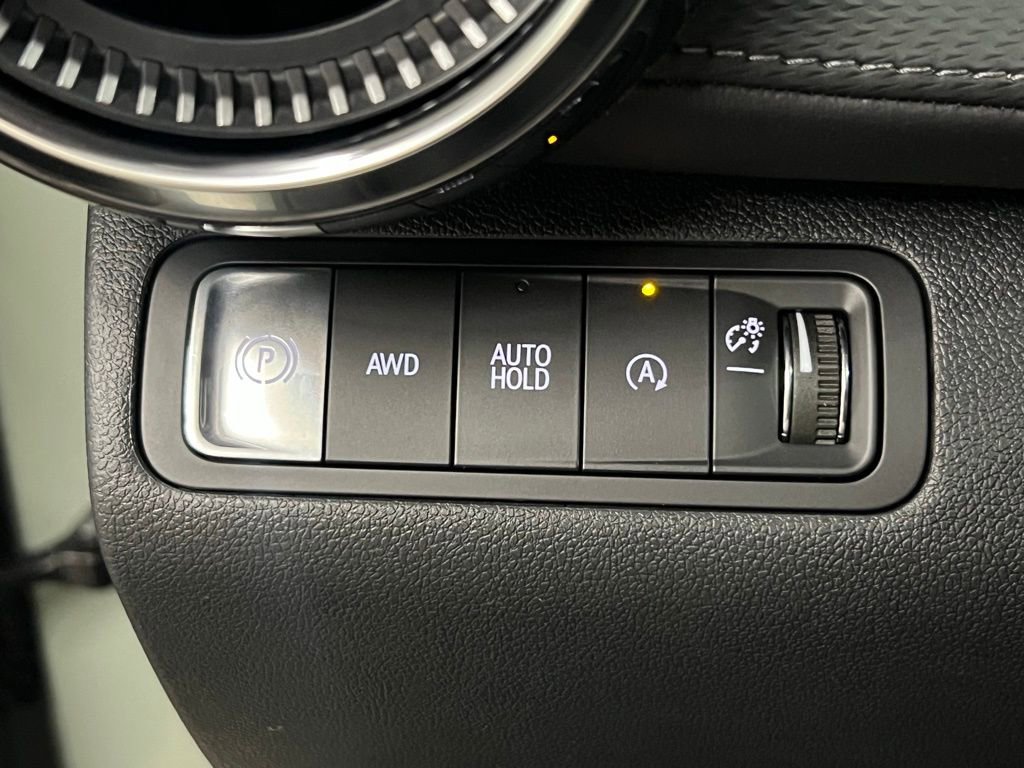 New 2026 Chevrolet Equinox LT w/ LPO, Floor Liner Package image 11