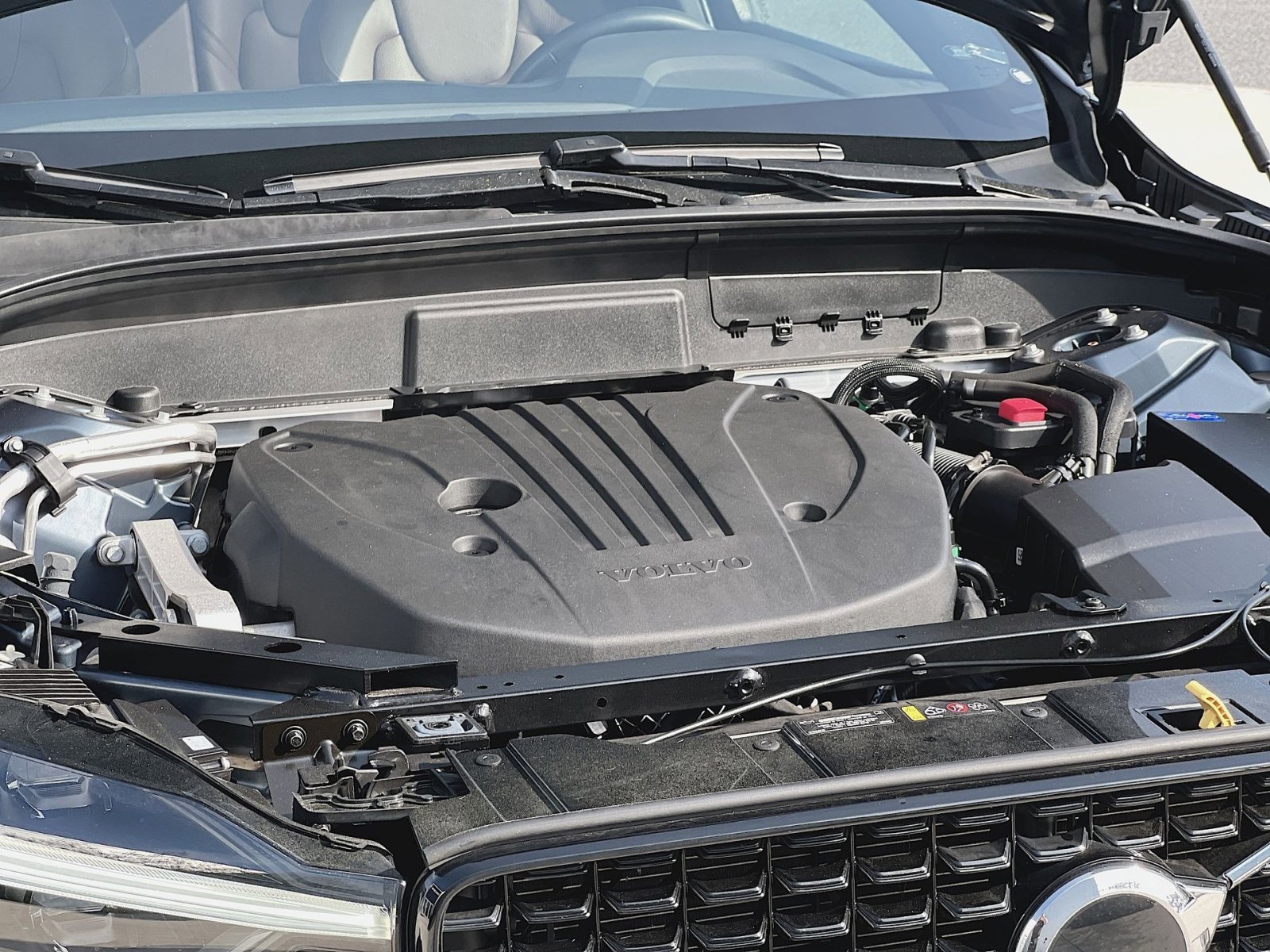 Certified 2023 Volvo XC60 B5 Plus w/ Climate Package AWD/4WD image 36