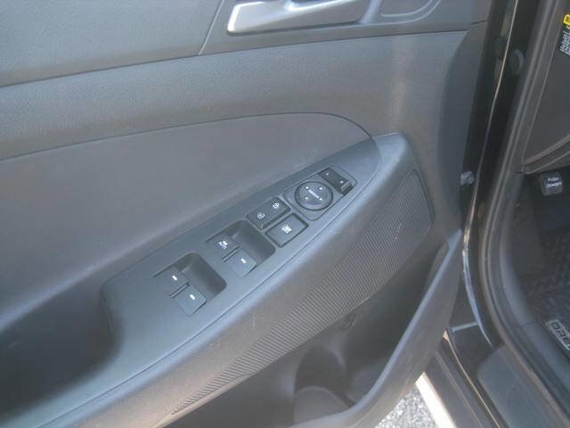 Used 2017 Hyundai Tucson Sport w/ Cargo Package image 19