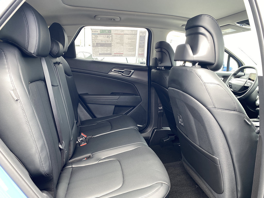 New 2026 Kia Sportage EX FWD image 21