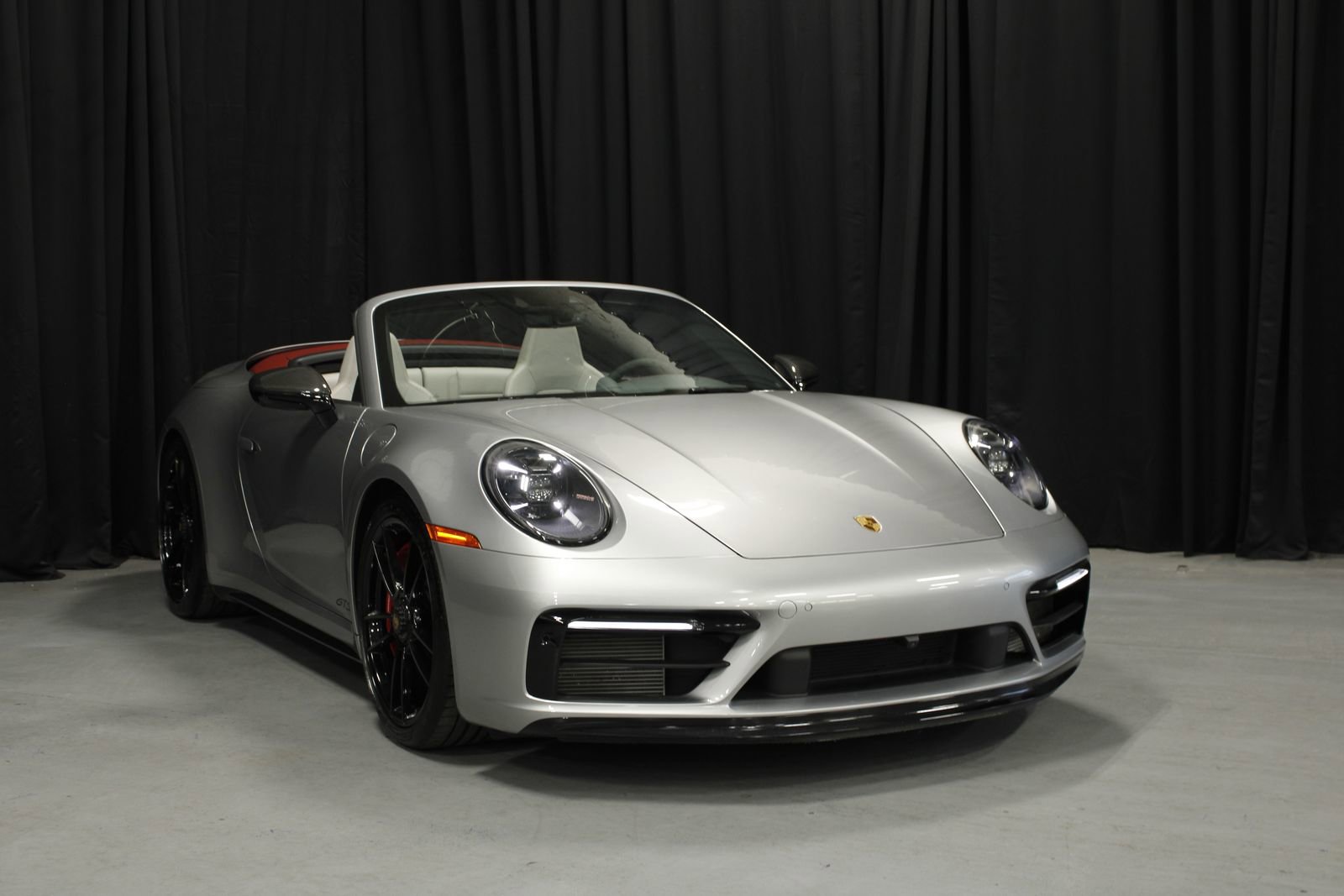 Certified 2024 Porsche 911 Carrera 4 GTS w/ Premium Package AWD/4WD image 40