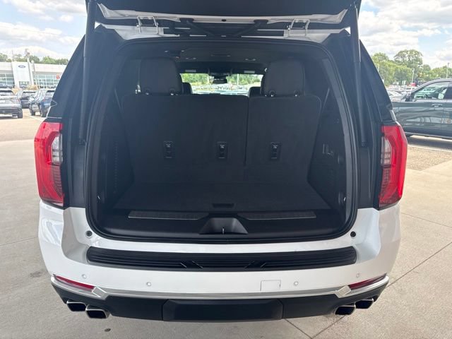 Used 2025 GMC Yukon Denali AWD/4WD image 38