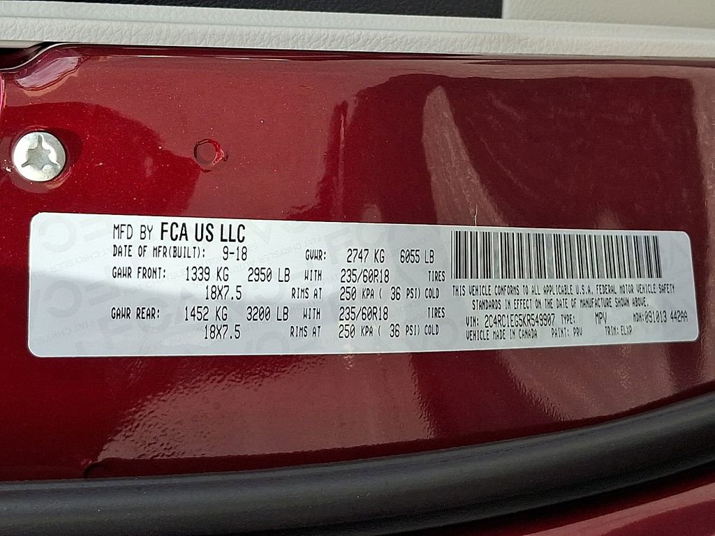 Used 2019 Chrysler Pacifica Touring-L Plus w/ Tire & Wheel Group image 28