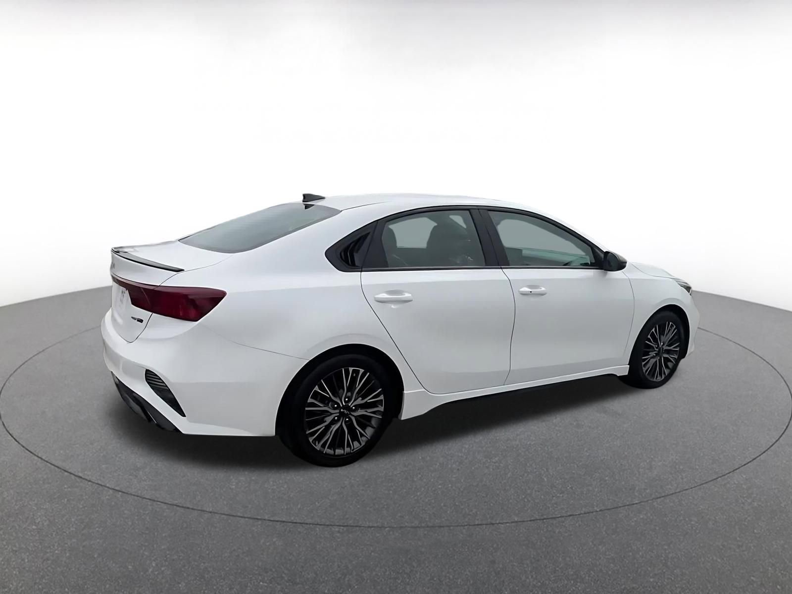 Used 2023 Kia Forte GT-Line w/ GT-Line Technology Package image 14