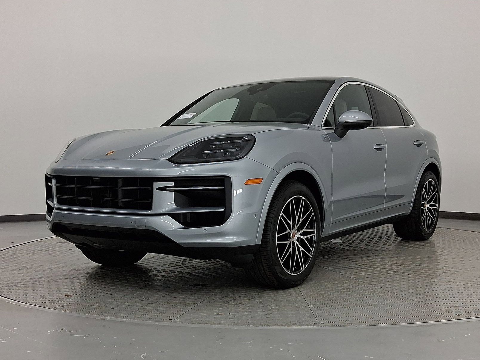 Used 2026 Porsche Cayenne Coupe image 1