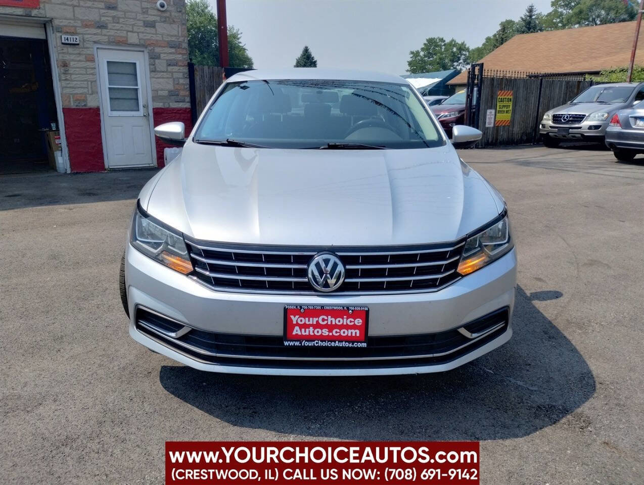 Used 2017 Volkswagen Passat 1.8T S image 8