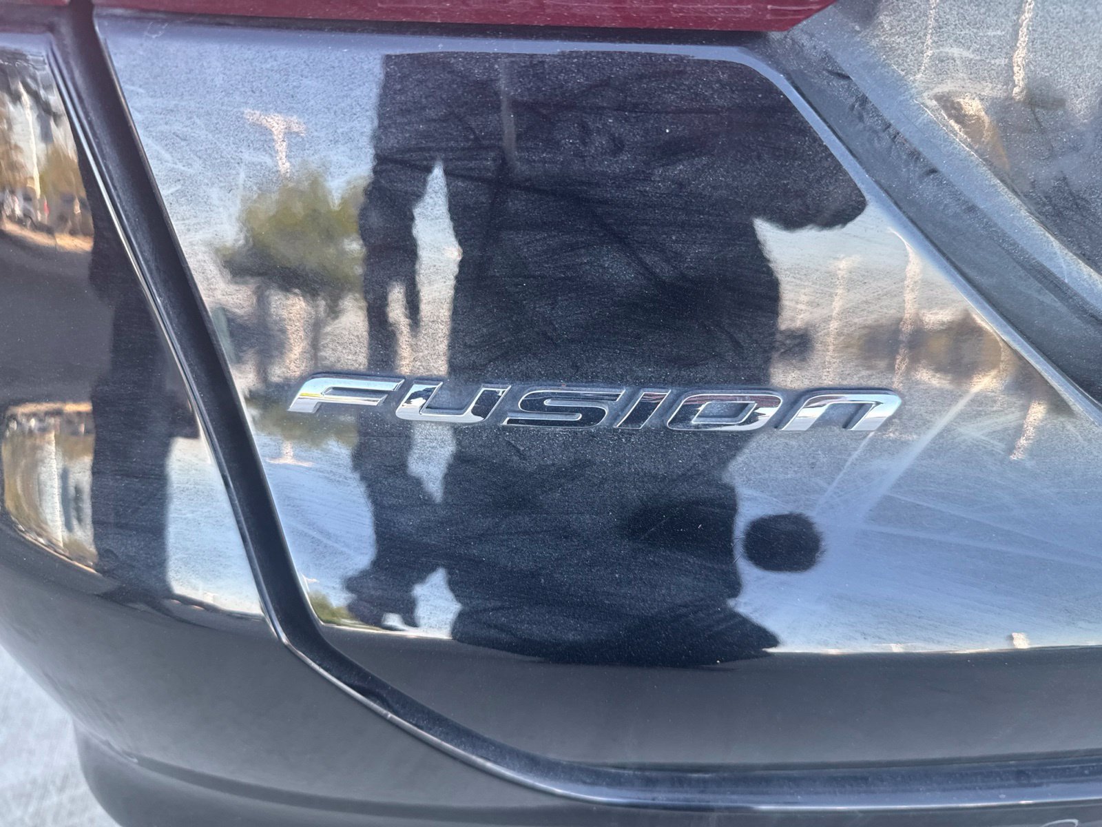 Used 2018 Ford Fusion SE w/ Fusion SE Technology Package FWD image 17