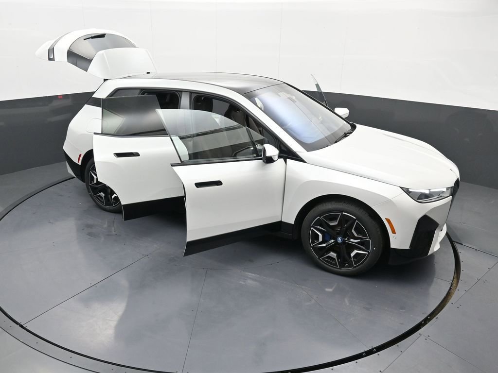 New 2025 BMW iX xDrive50 image 39