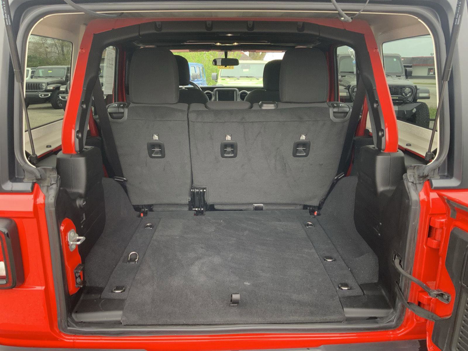Used 2022 Jeep Wrangler Unlimited Sport AWD/4WD image 10