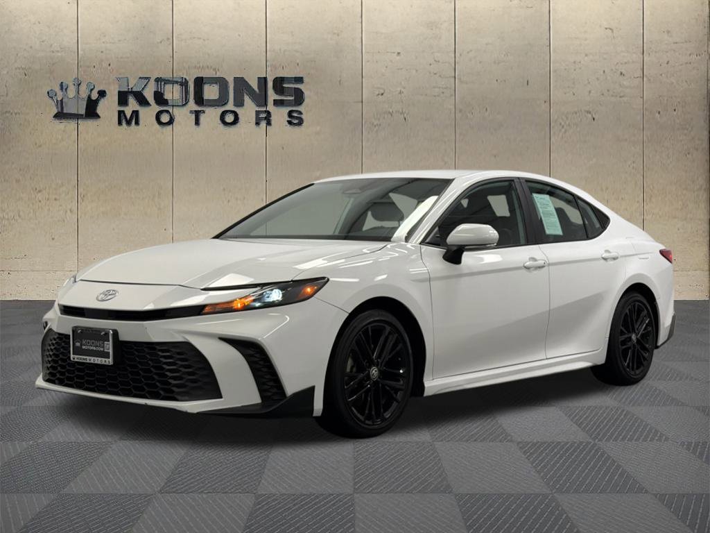 Used 2025 Toyota Camry SE