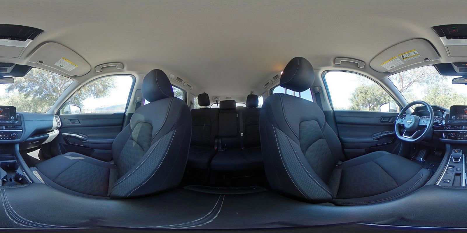 Used 2025 Nissan Pathfinder SV image 36