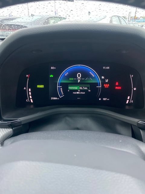 Used 2025 Toyota Camry SE FWD image 20