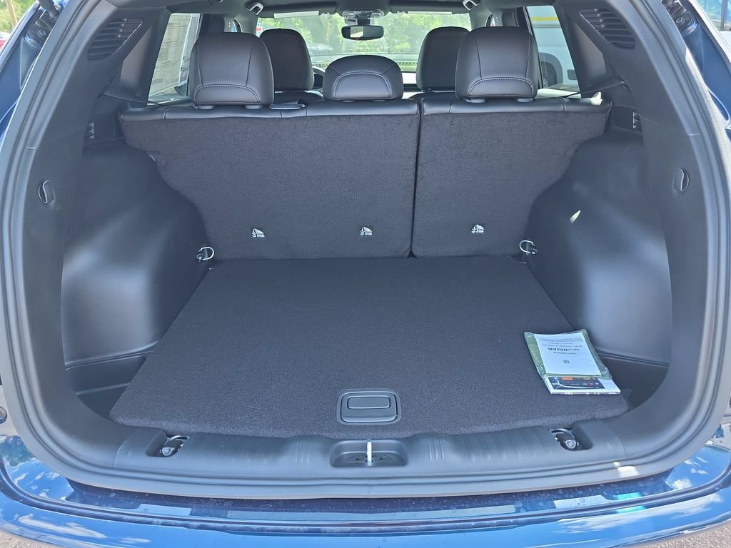New 2026 Jeep Compass Latitude AWD/4WD image 25
