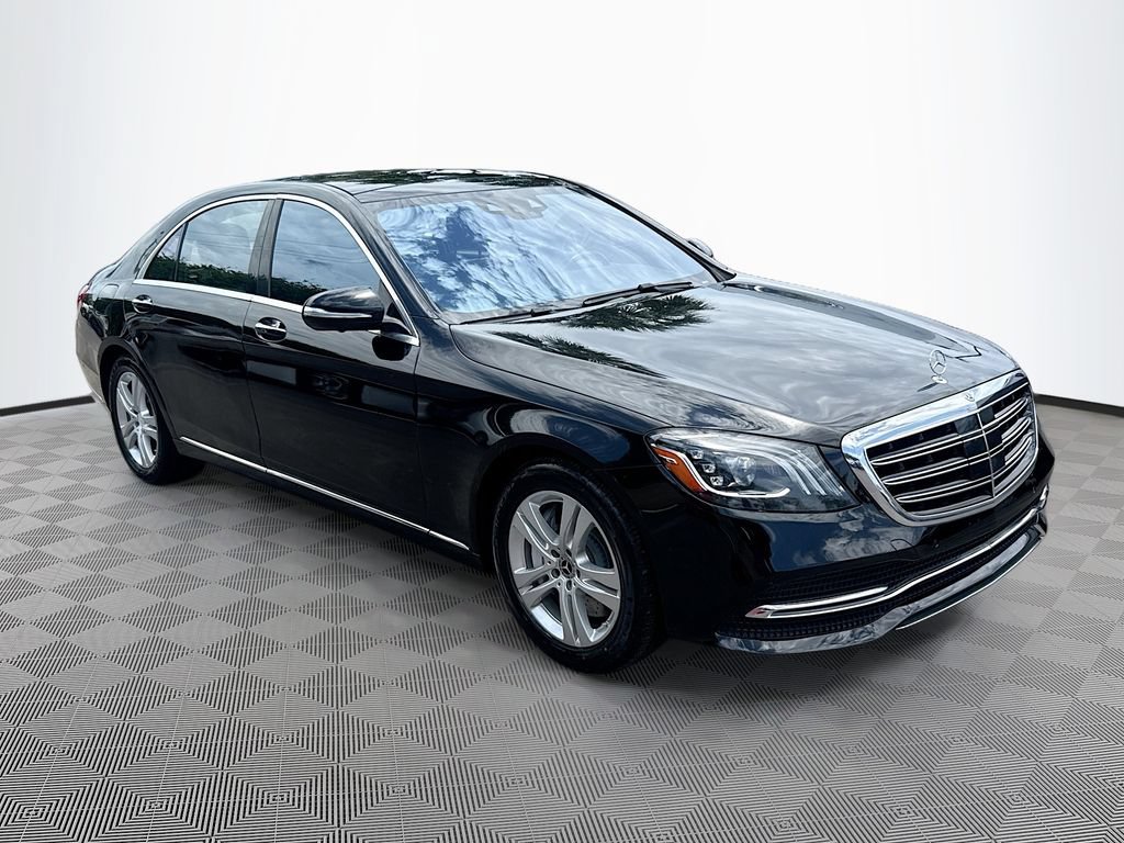Used 2020 Mercedes-Benz S 560 4MATIC Sedan w/ Premium Package image 4