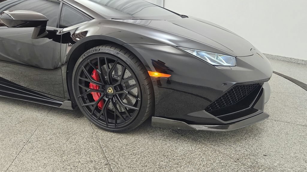 Used 2015 Lamborghini Huracan LP 610-4 AWD/4WD image 30
