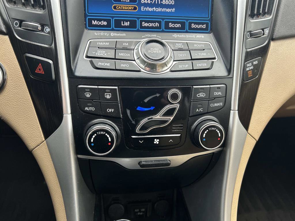 Used 2013 Hyundai Sonata Limited w/ Premium Pkg image 31