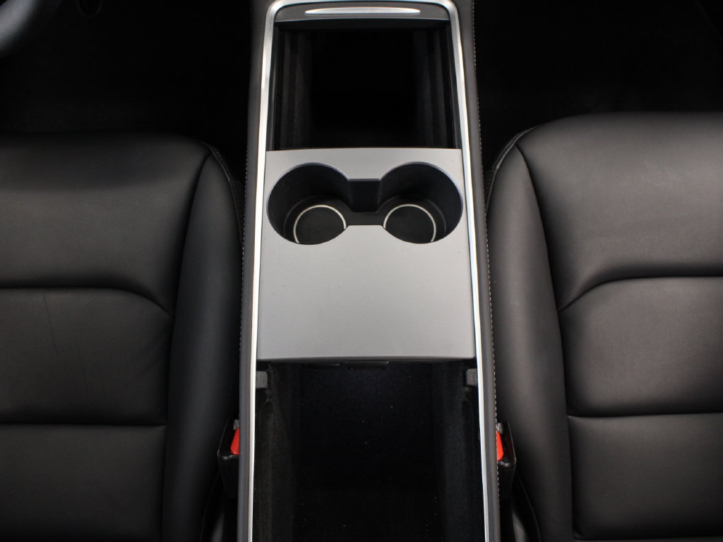 Used 2024 Tesla Model Y Long Range AWD/4WD image 25