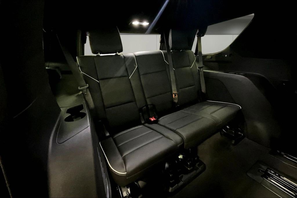 Certified 2024 Cadillac Escalade Premium Luxury image 26