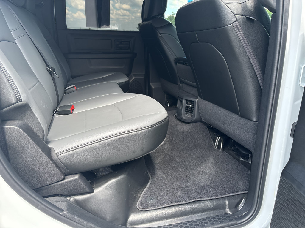Used 2024 RAM 3500 Tradesman w/ Chrome Appearance Group AWD/4WD image 27