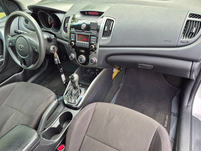 Used 2013 Kia Forte Koup EX FWD image 17
