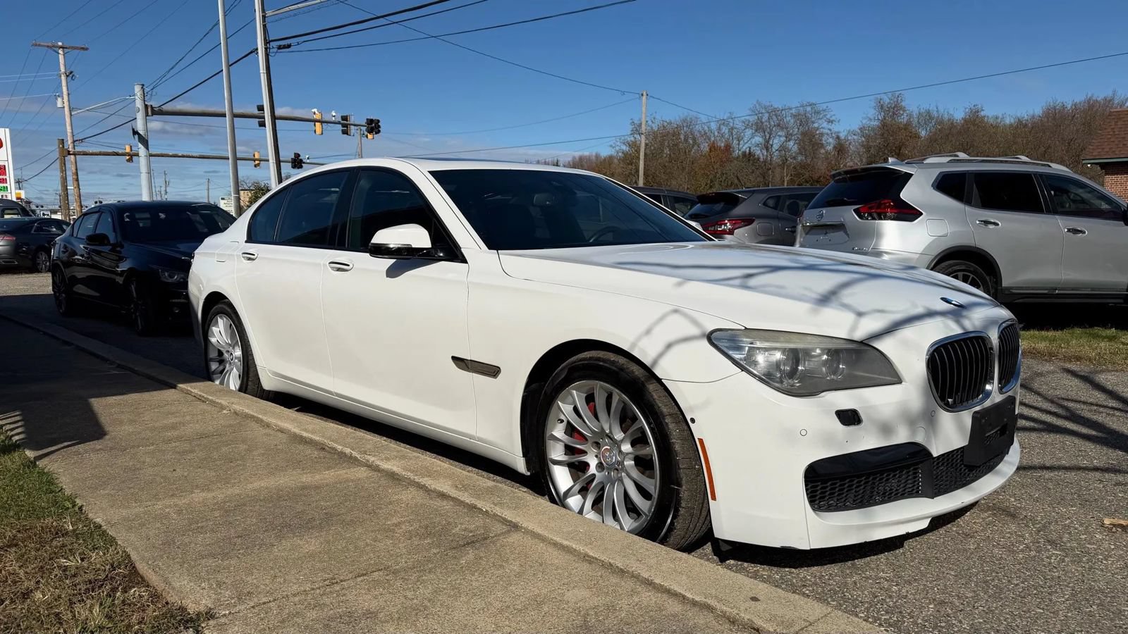 Used 2013 BMW 750i xDrive AWD/4WD image 4