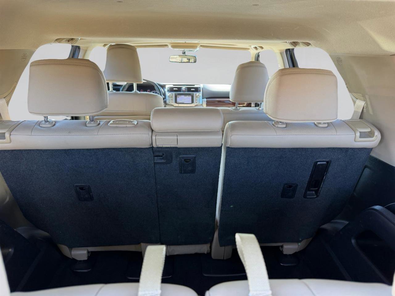 Used 2015 Toyota 4Runner Limited image 38