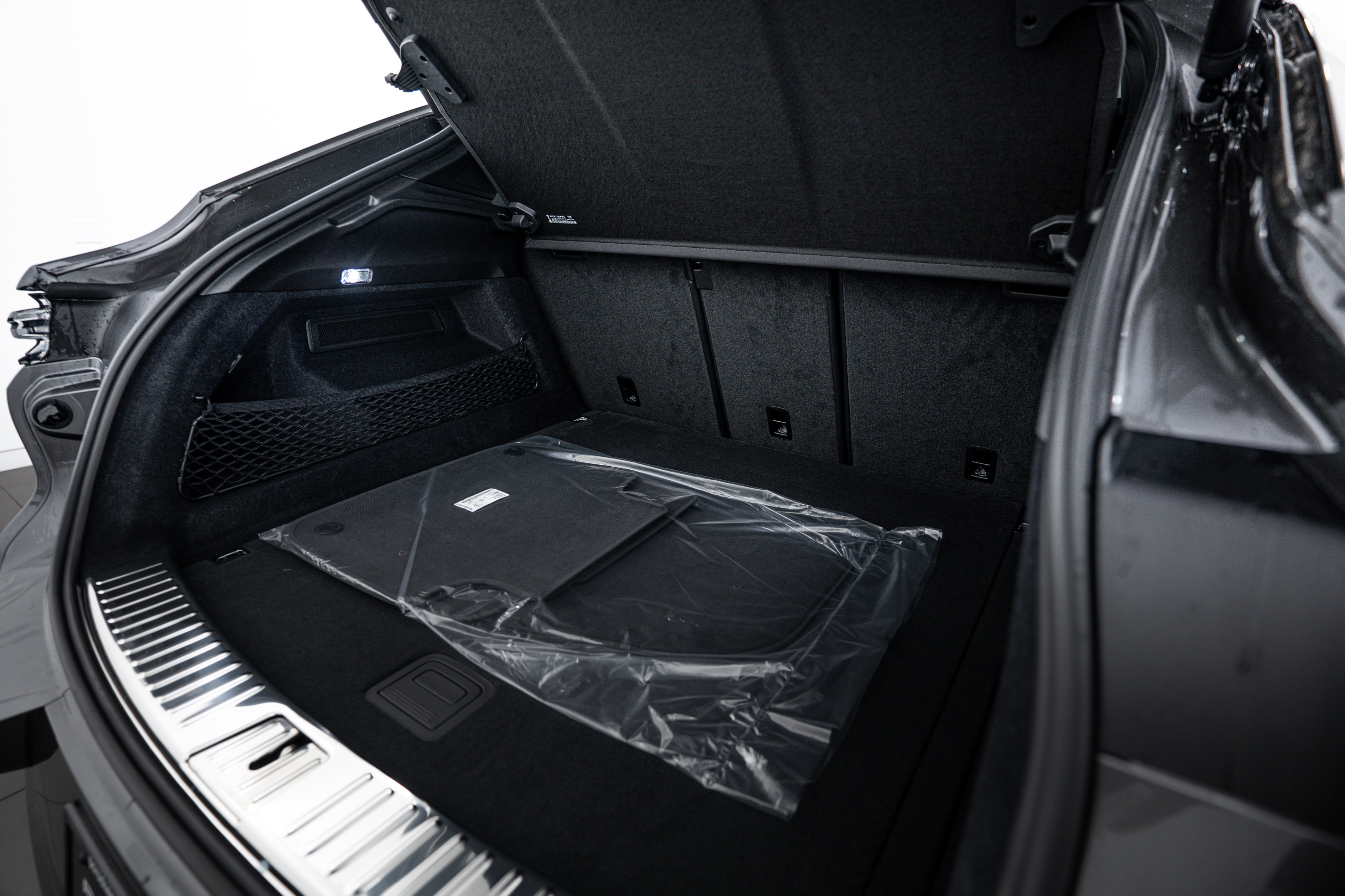 New 2026 Porsche Cayenne S image 25