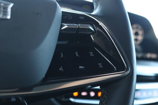 Certified 2025 Cadillac Lyriq Luxury image 11