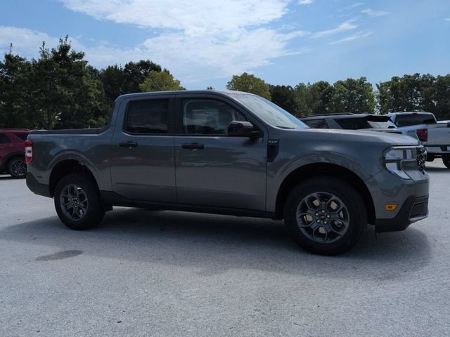 New 2026 Ford Maverick XLT w/ XLT Luxury Package FWD image 2