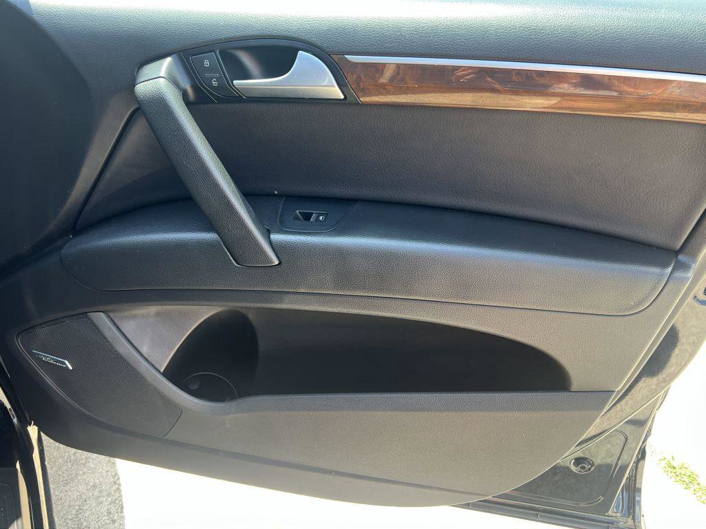 Used 2013 Audi Q7 TDI Premium Plus w/ Premium Plus Pkg image 19