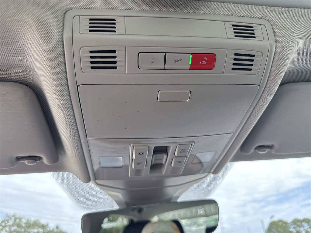 Used 2024 Volkswagen Jetta SEL image 28