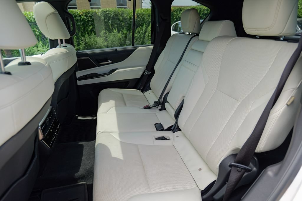 Used 2024 Lexus LX 600 4WD w/ Appearance Package image 30