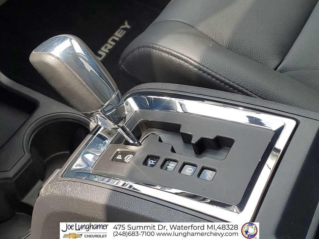 Used 2010 Dodge Journey R/T w/ Navigation & Sound Group I FWD image 18