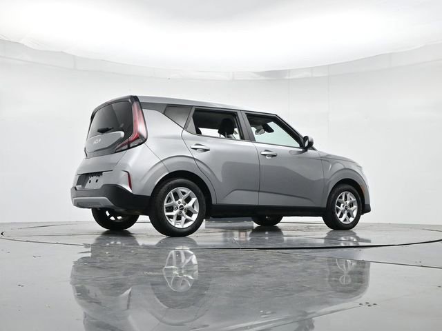 Used 2023 Kia Soul LX w/ LX Technology Package image 30