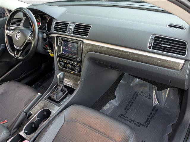 Used 2016 Volkswagen Passat 1.8T SE image 21