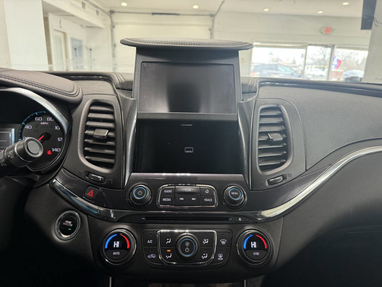 Used 2019 Chevrolet Impala Premier w/ Premier Convenience Package image 18