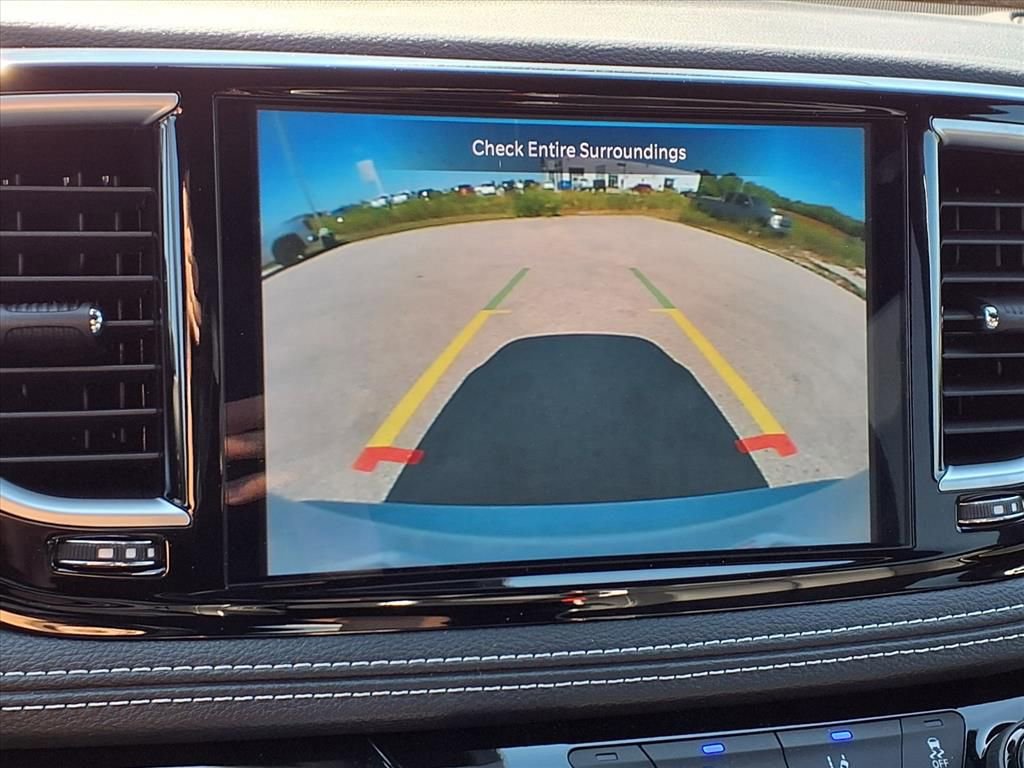 New 2026 Chrysler Pacifica Limited image 11
