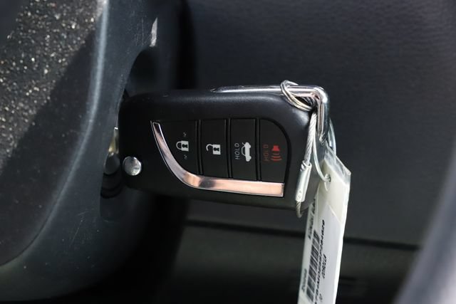 Used 2025 Toyota Corolla LE FWD image 30