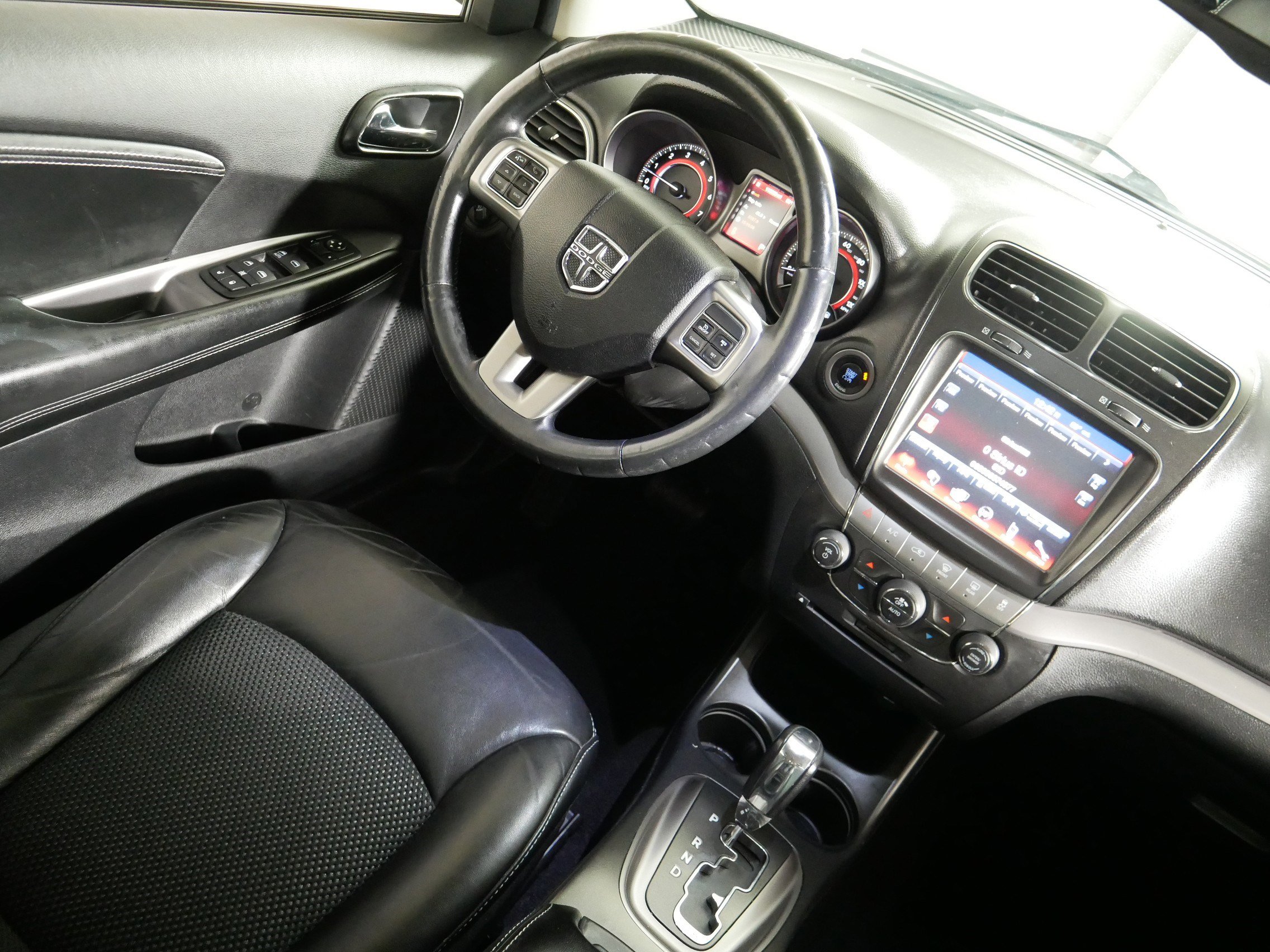Used 2015 Dodge Journey Crossroad w/ Flexible Seating Group AWD/4WD image 9