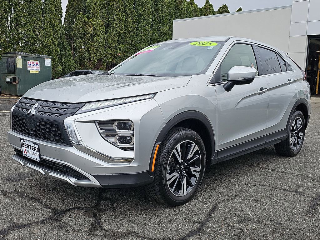 Used 2025 Mitsubishi Eclipse Cross SE image 3