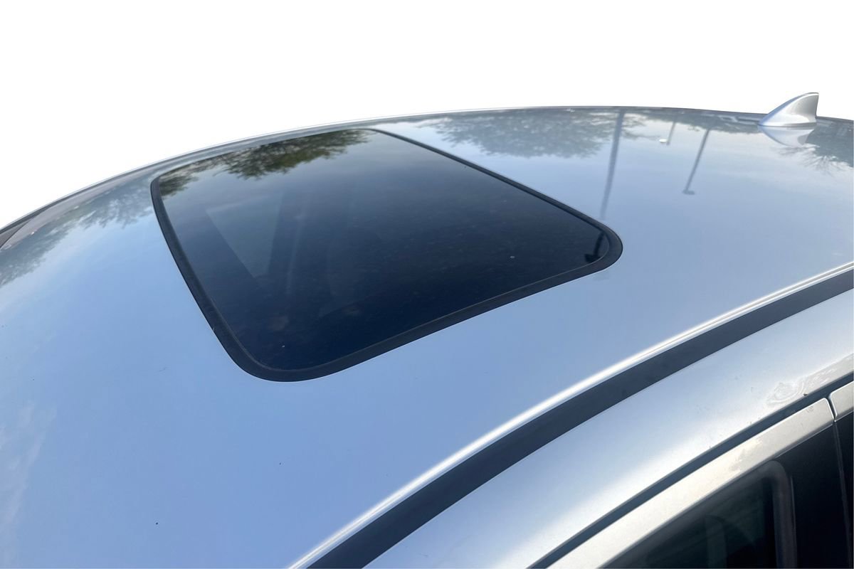 Used 2016 Honda HR-V EX image 11