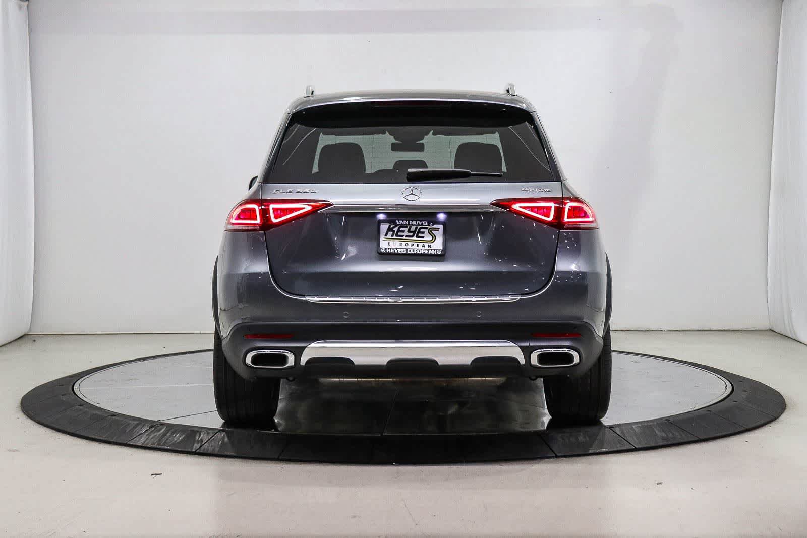 Used 2023 Mercedes-Benz GLE 350 4MATIC image 3