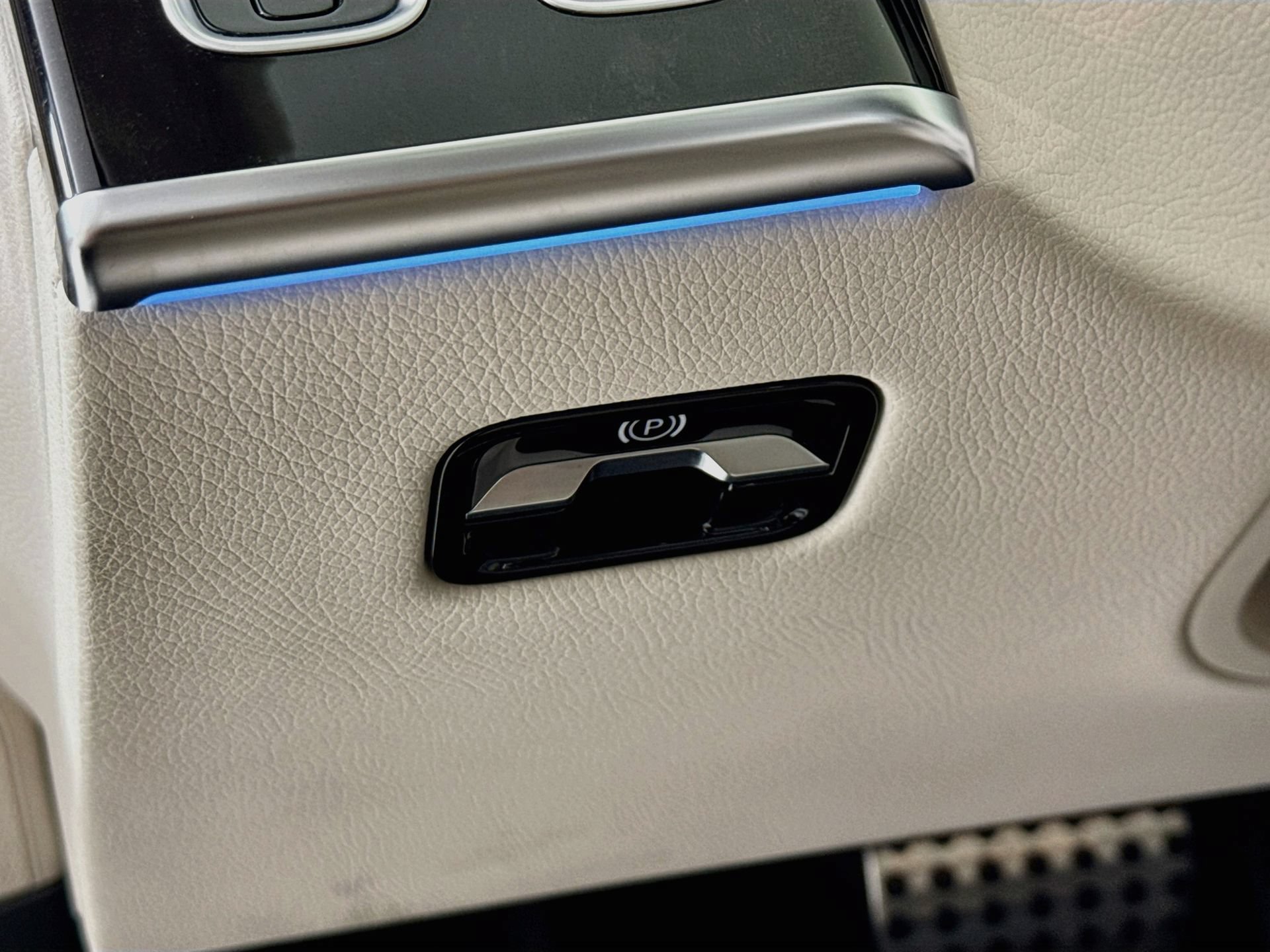 Certified 2022 Mercedes-Benz S 580 4MATIC Sedan image 11