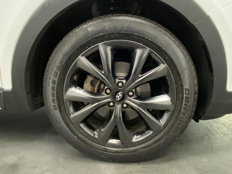 Used 2017 Hyundai Santa Fe Sport w/ 2.0T Ultimate Tech Package 05 AWD/4WD image 16