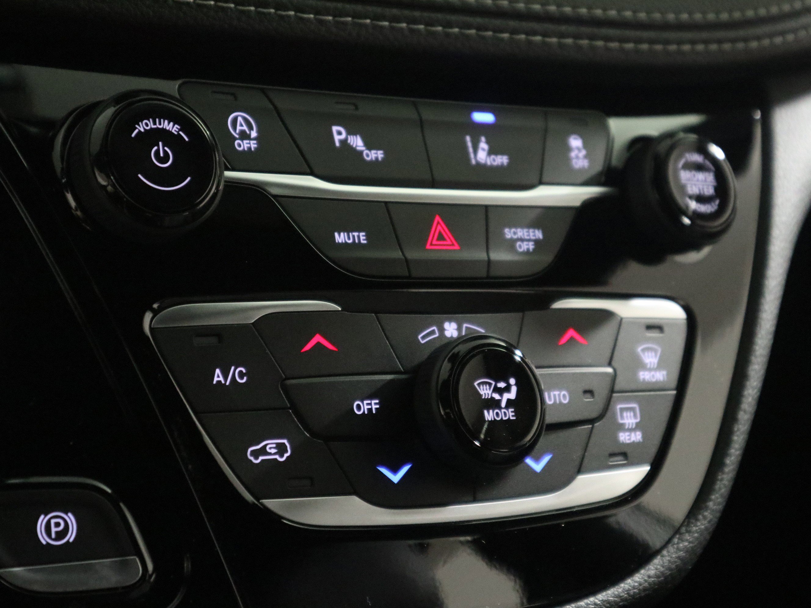 New 2026 Chrysler Pacifica Select image 27