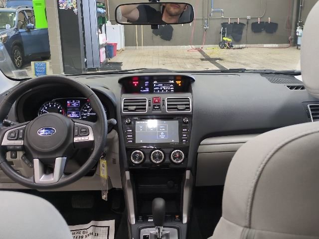 Used 2018 Subaru Forester 2.5i Premium image 5